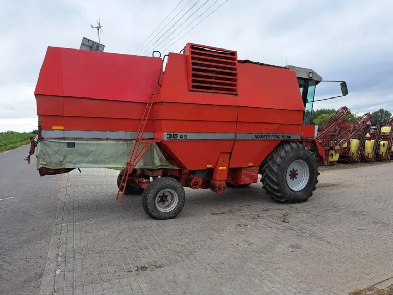 Kombajn Massey Ferguson 36