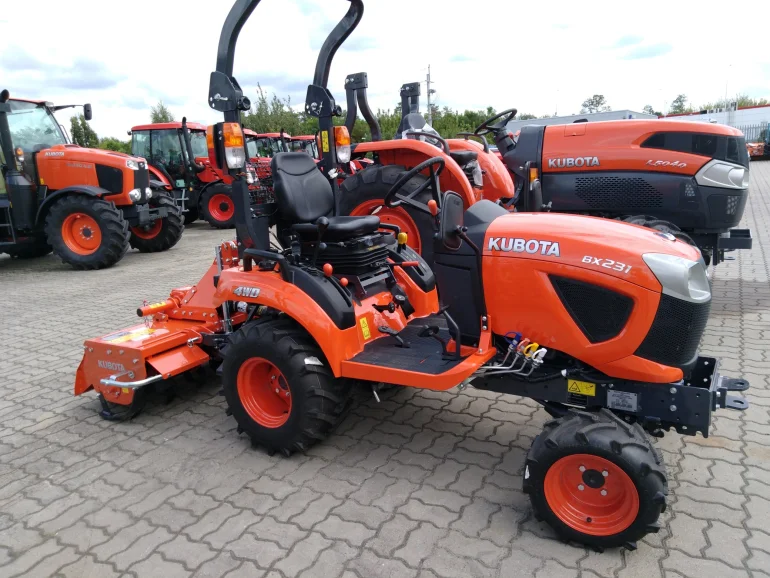 Kubota BX 231 ciągnik rolniczy ciągnik komunalny ogrodniczy
