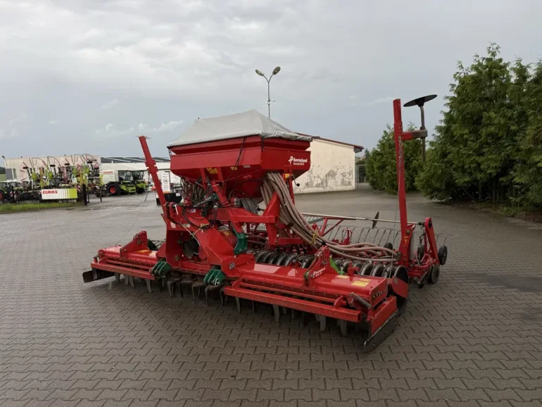 Agregat uprawowo siewny 4,5 metra Kverneland NG-S 101 Accord DA-S