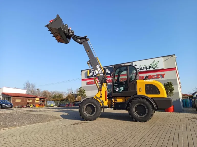 Ładowarka teleskopowa WOLF 825T I Wysokość podnoszenia 4,80 m I 2025
