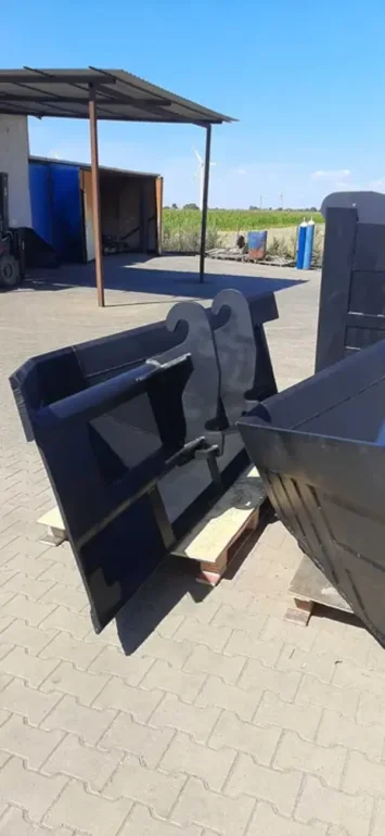 Łyzka do kopania trapezowa sztywna