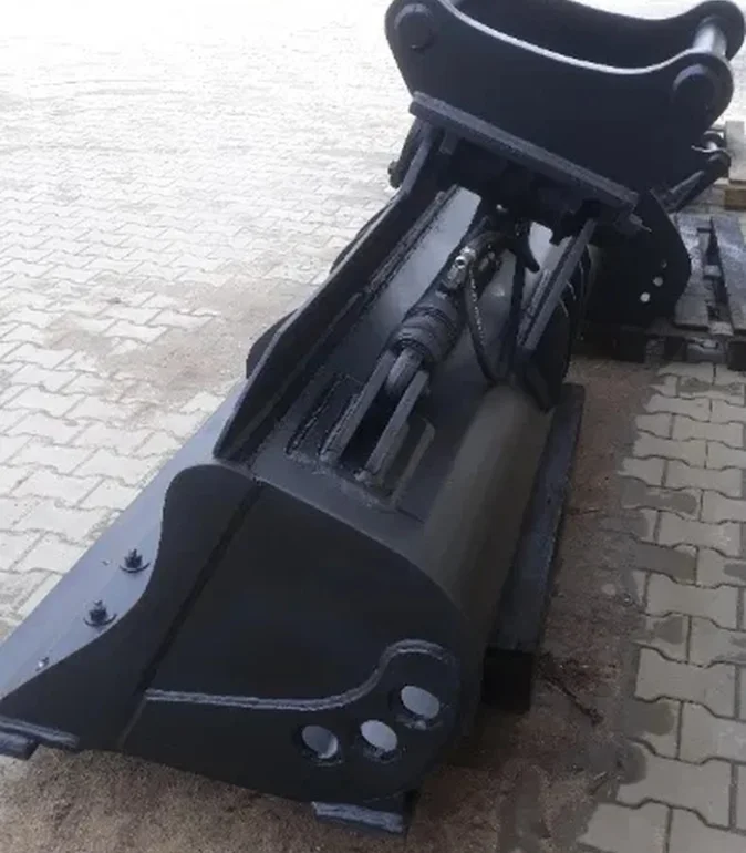 Skarpówka Łyżka skarpowa hydrauliczna 0.6m3 volvo s60