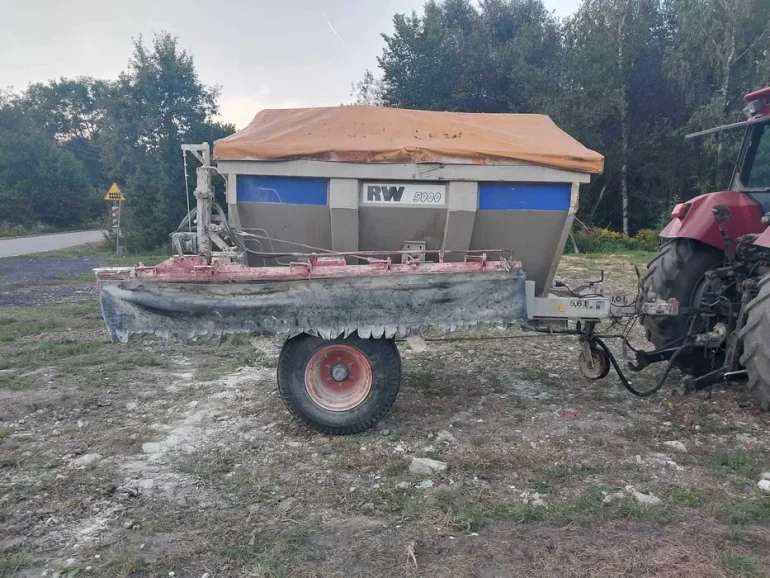 ROZSiEWACZ wapna nawozu na kołach STREUMASTER RW5000 #Amazone ZGB8001