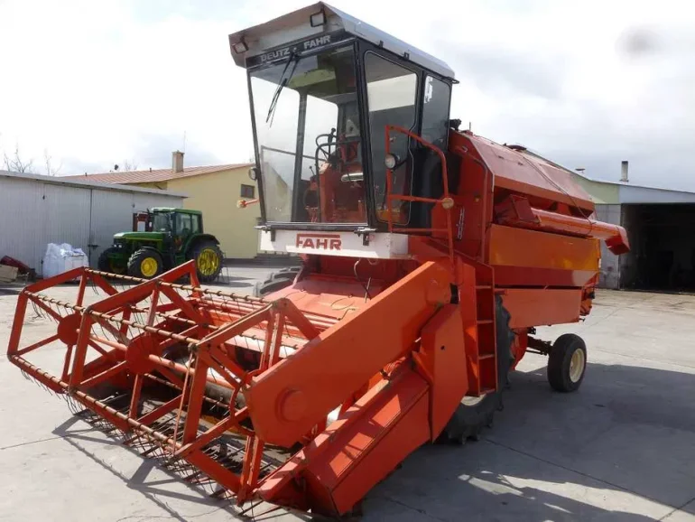 deutz fahr 900,nie claas,nie volvo john massey