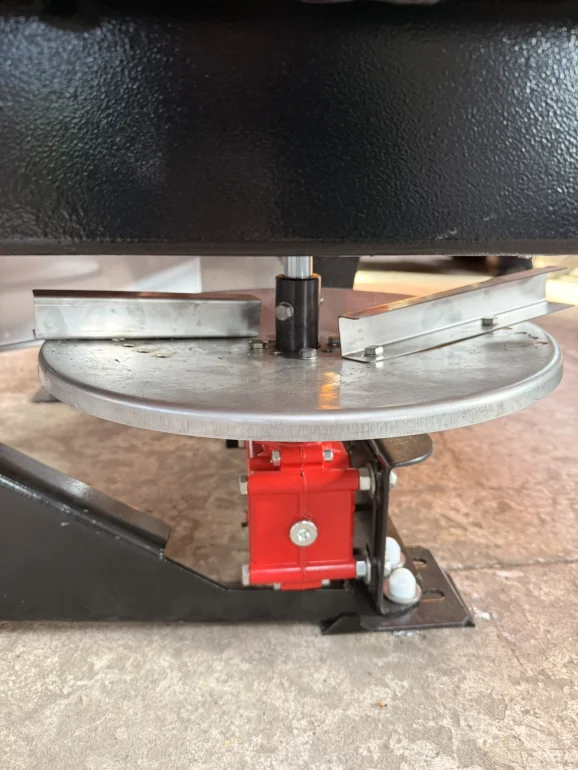 rozsiewacz dwutalerzowy Demarol*dostawa grube sito masywna konstrukcja