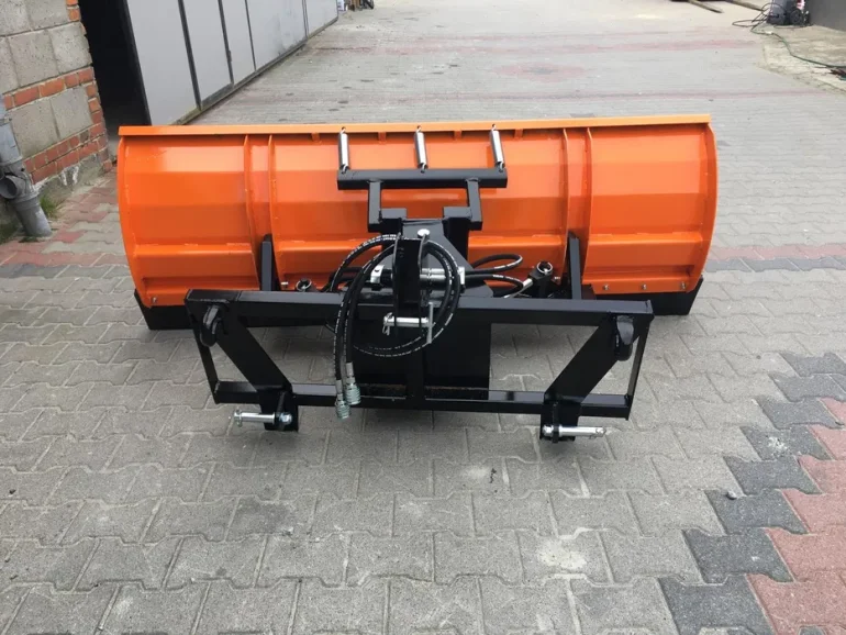 Pług Śnieżny do śniegu na płytę MF C-360 C-330 Kubota John Deere 2m