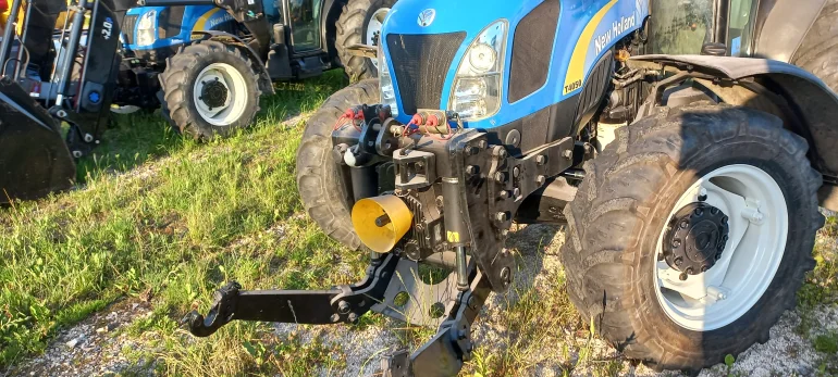 New Holland T4050 Deluxe 2014r 5770h 96KM TUZ VOM do odśnieżania zamiatania