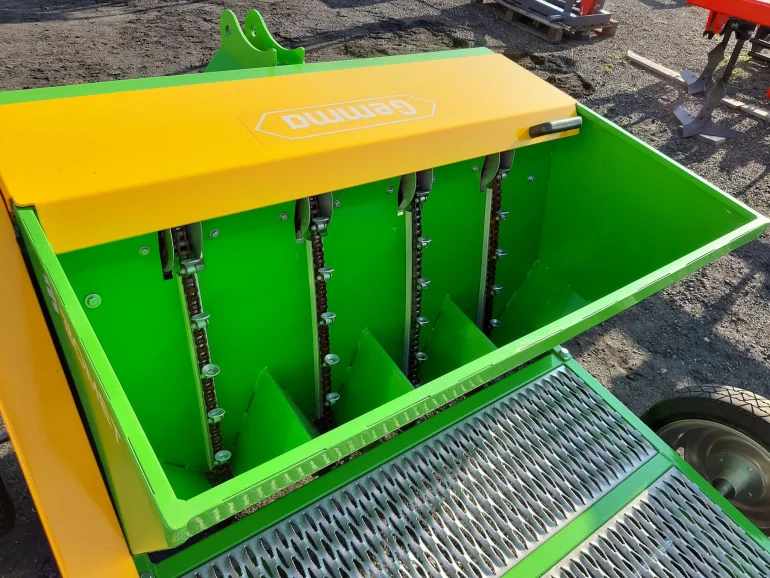 Sadzarka do ziemniaków 4 rzędy