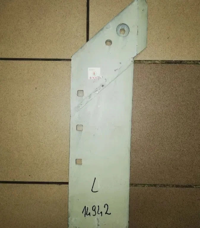 Lemiesz lewy bez dłuta 1117/61-150/0 IBIS Po/0390 UNIA