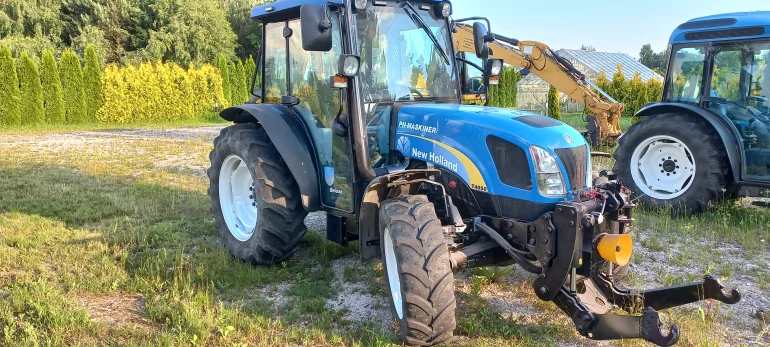 New Holland T4050 Deluxe 2014r 5770h 96KM TUZ VOM do odśnieżania zamiatania