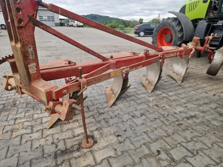 Pług 4 skibowy Vogel Noot Farmer K regulowany nordsten 2.5m siewnik