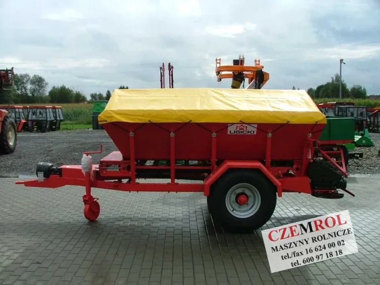 Rozsiewacz nawozów sypkich ciągniony 3 Tony tel.6.00.97.18.18