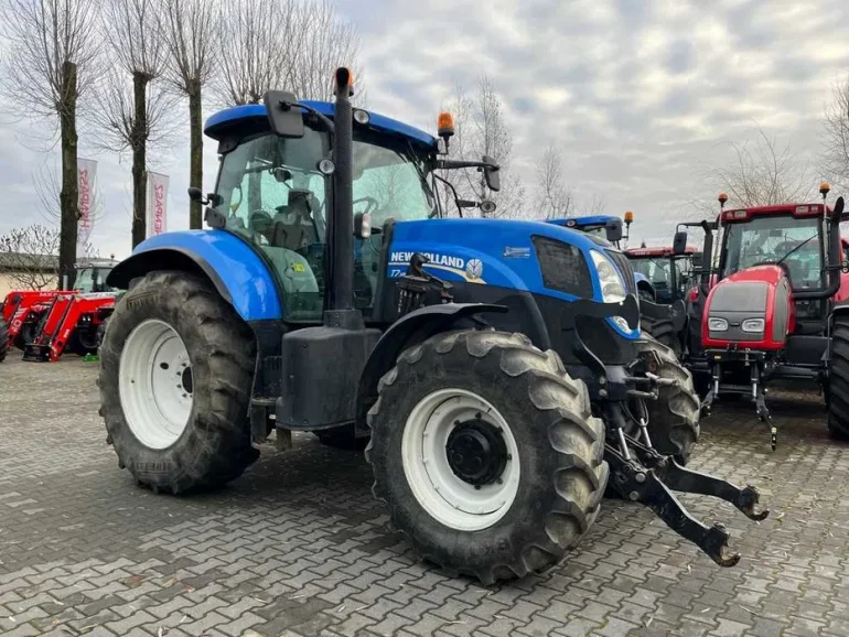 NEW HOLLAND T7.185 POWER COMMAND / Przednia oś + kabina amortyzowana /