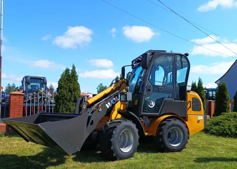 Ładowarka przegubowa WOLF MINI 780 H ! Nowa niższa cena !