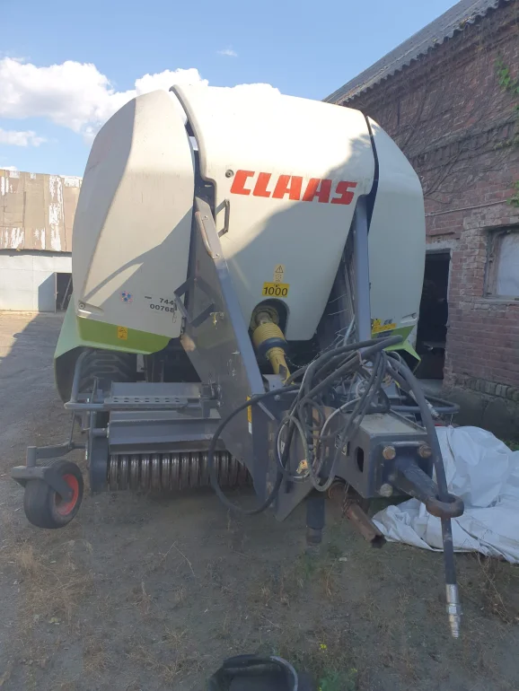 Prasa kostkująca Claas Quadrant 3200