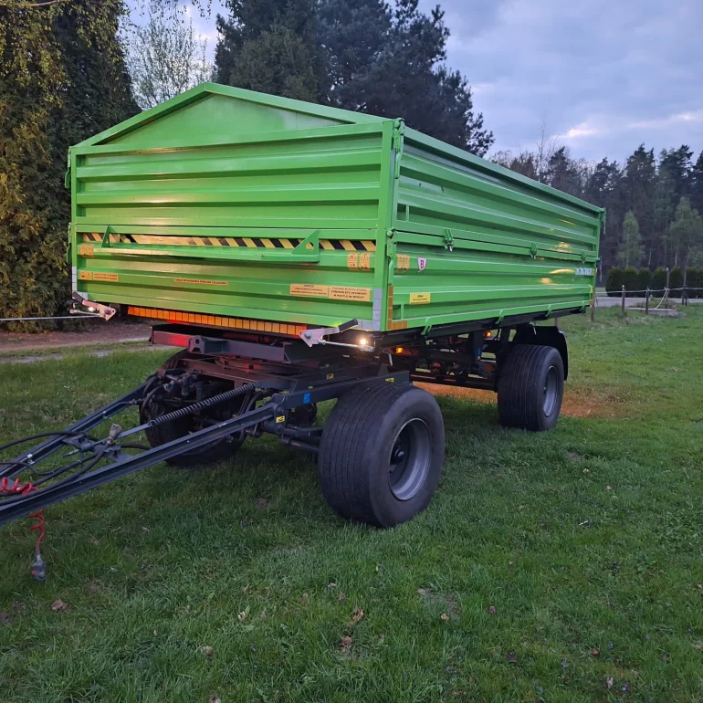 Przyczepa rolnicza Ładowność 7865 kg