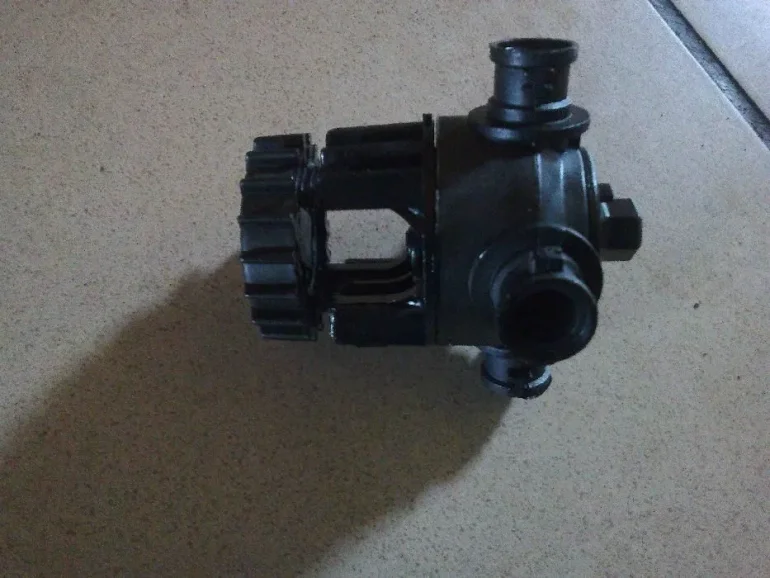 Głowica opryskiwacza 4-pozycyjna na rurkę 25mm otwór 10mm Berthoud BED