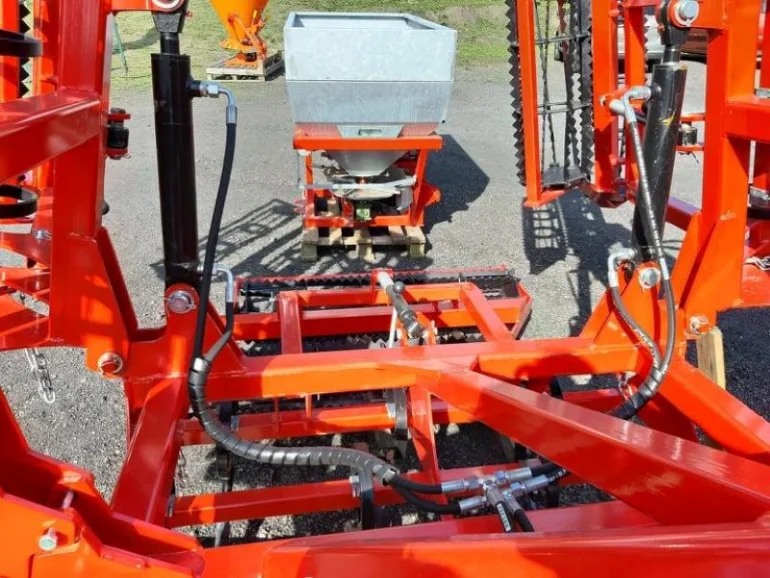 HYDRAULICZNY agregat uprawowo-siewny 3,2m