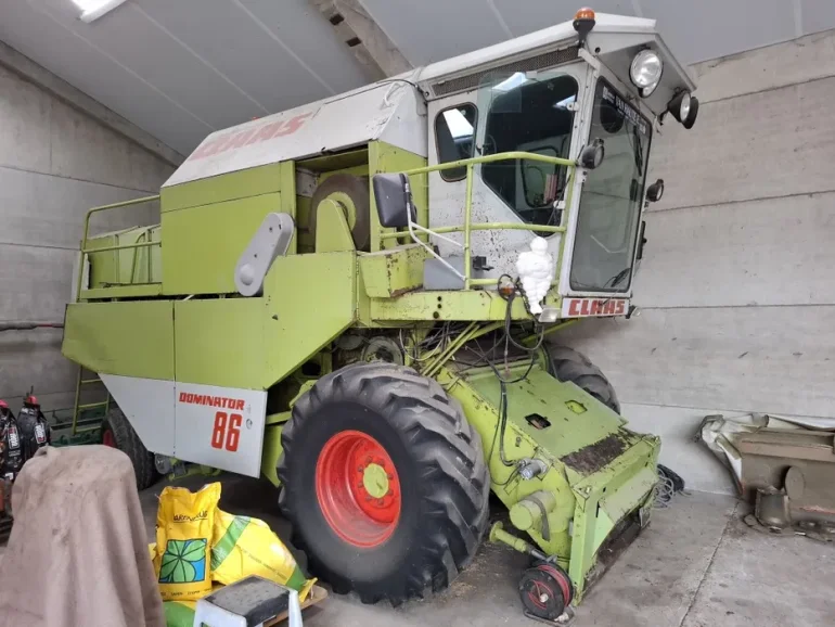 Claas Dominator 86