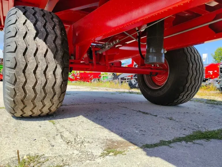 Przyczepa rolnicza wywrotka, jednoosiowa Pronar T671 - 5 ton
