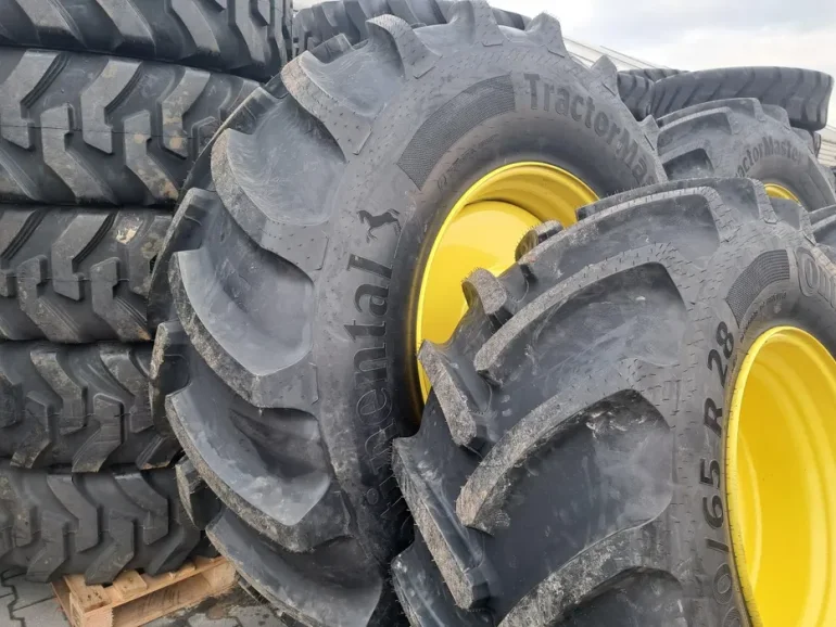 Komplet kół 710/70R38 + 600/65R28 Continental John Deere koła opona