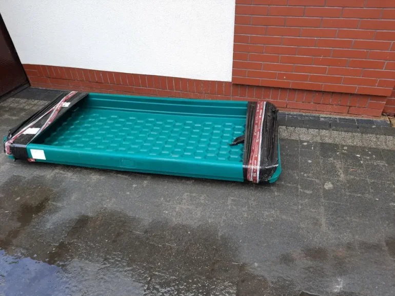 Suevia Wanna do kąpieli i dezynfekcji racic model KB200