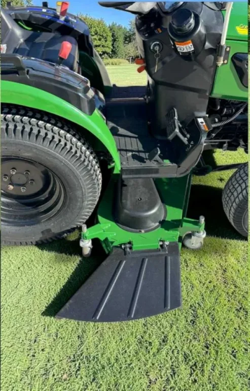 Traktorek LAND z kosiarką międzyosiową Seria X25,4x4,25hp,wspomag,Tur