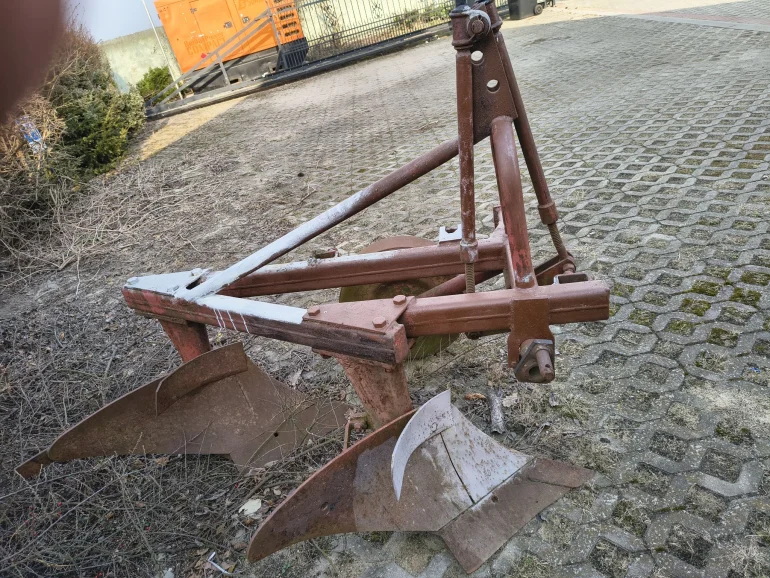 Pług 2 skibowy Unia-Grudziądz