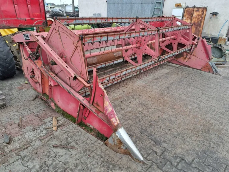 Heder 3,60 m przyrząd żniwny Massey Ferguson do kombajnu MF 620