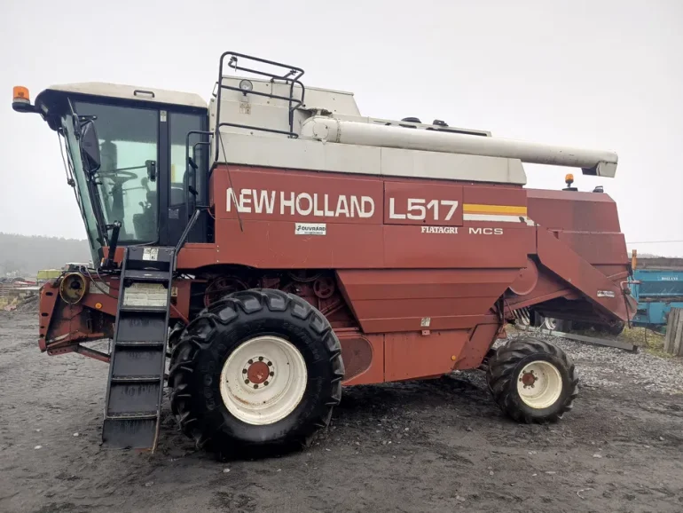 KombajnNew-Holland Laverda 517 Heder z wózkiem 4.5 m / sieczkarnia/ hy