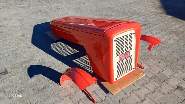 Maska metalowa malowana C-360 C-330 jakość oryginał wysyłka AGROSTAL