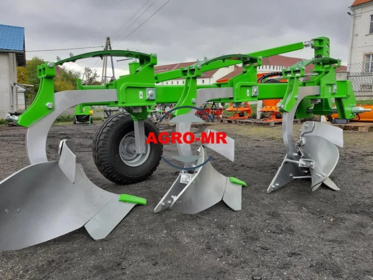 Pług zagonowy 3+1