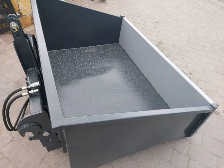 Osprzęt do ciągnika ! Skrzynia transportowa balast przeciwaga !