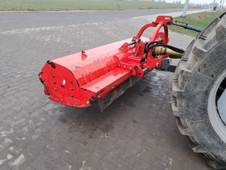 Mulczer tylno boczny z przesuwem 240 cm