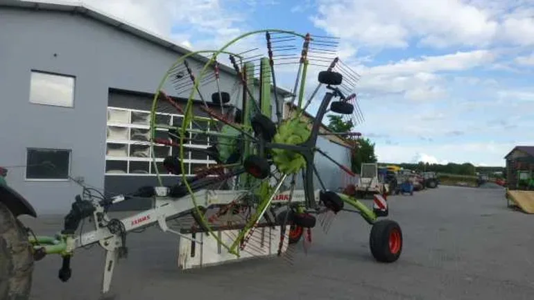 Zgrabiarka CLAAS LINER 2900 Dwugwiazdowa do środka