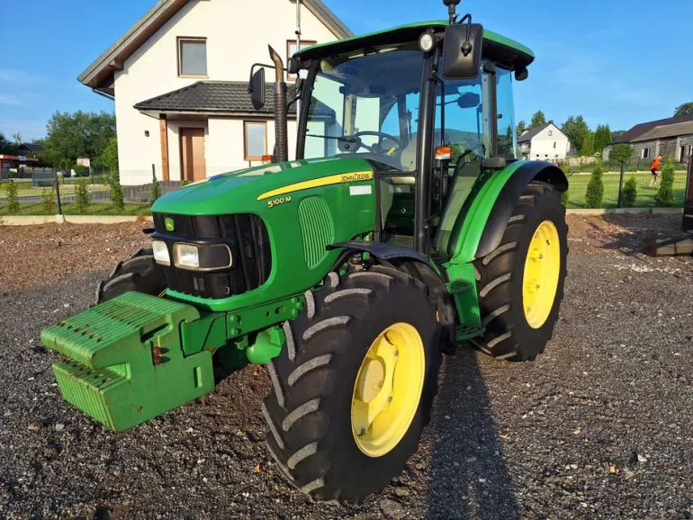 john deere 5100m . 2040MTG 2012ROK SALON POLSKA