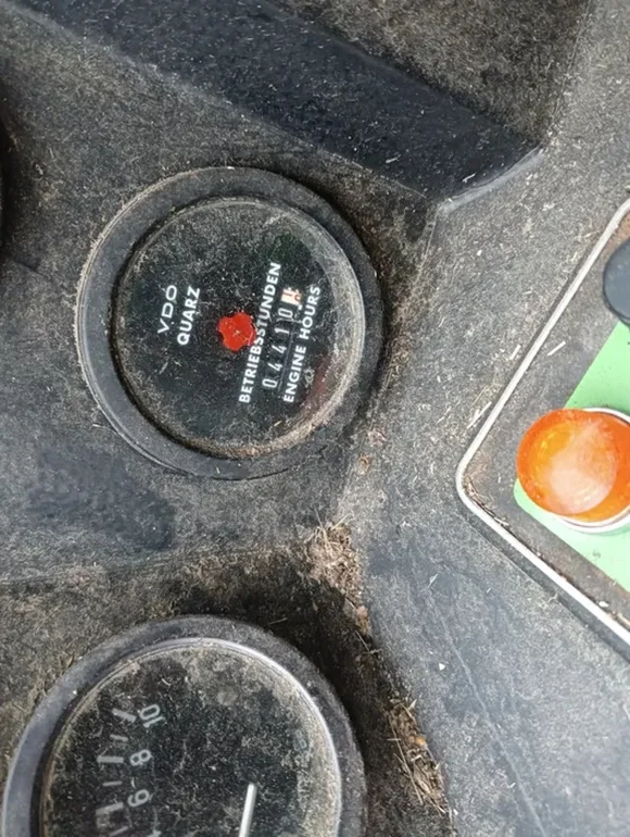 BRUTTO faktura VAT23% .1999r. kombajn Deutz fahr 4080 6m. /4090, MF 38