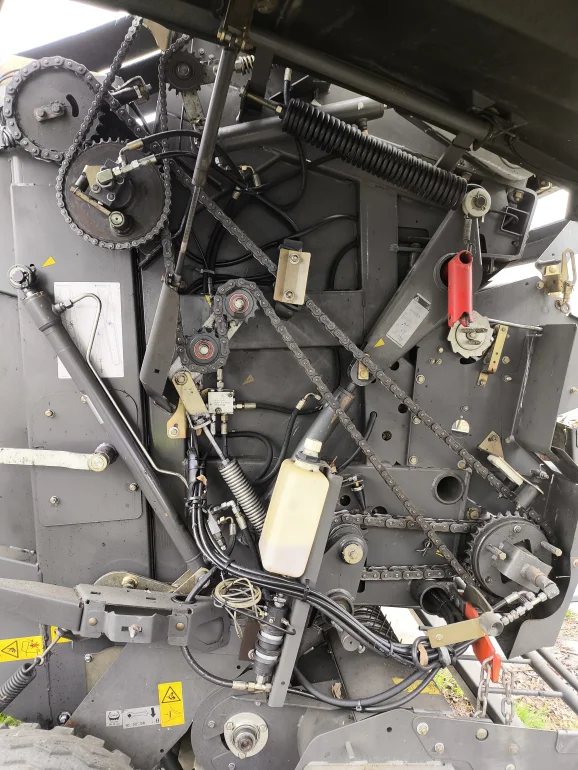 CLAAS VARIANT 360 RC - zadbana prasa z 2012r.