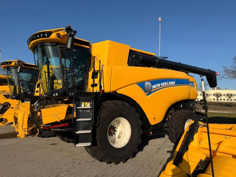 New Holland CX8.70