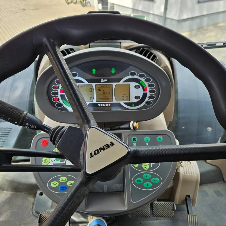 Fendt 824 profi