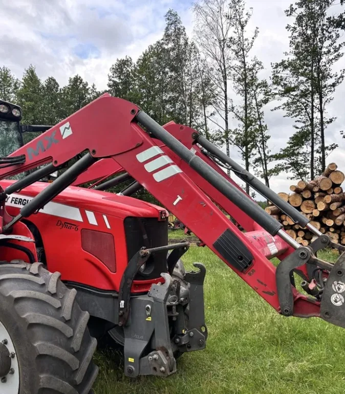 Ładowacz czołowy tur Mailleux MX T12 adaptacje do Massey Ferguson 6465