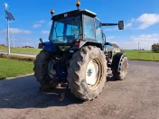 Ciągnik Ford 7840