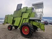 Kombajn zbożowy Claas Mercator 70 z Niemiec