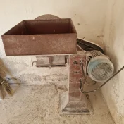 Śrutownik bijakowy do zboża, silnik 3 kW, zasilanie 400 V, sprawny, używany