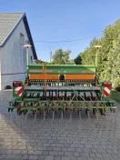 Siewnik zbożowy Amazone AD 303 nabudowany talerzowy