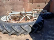 14 i 22cm Koła wąskie uniwersalne międzyrzędzi felgi NH Ford deutz fah