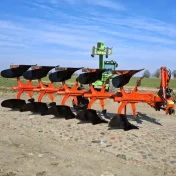 Pług obrotowy Kuhn Varimaster 5 skibowy (4+1) Zabez Hydrauliczne Ładny