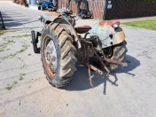 Ciągnik Massey Ferguson TEA 26