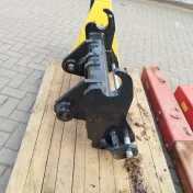 Nowa karetka ladowarki Manitou