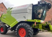 Kombajn zbożowy Claas Tucano 420